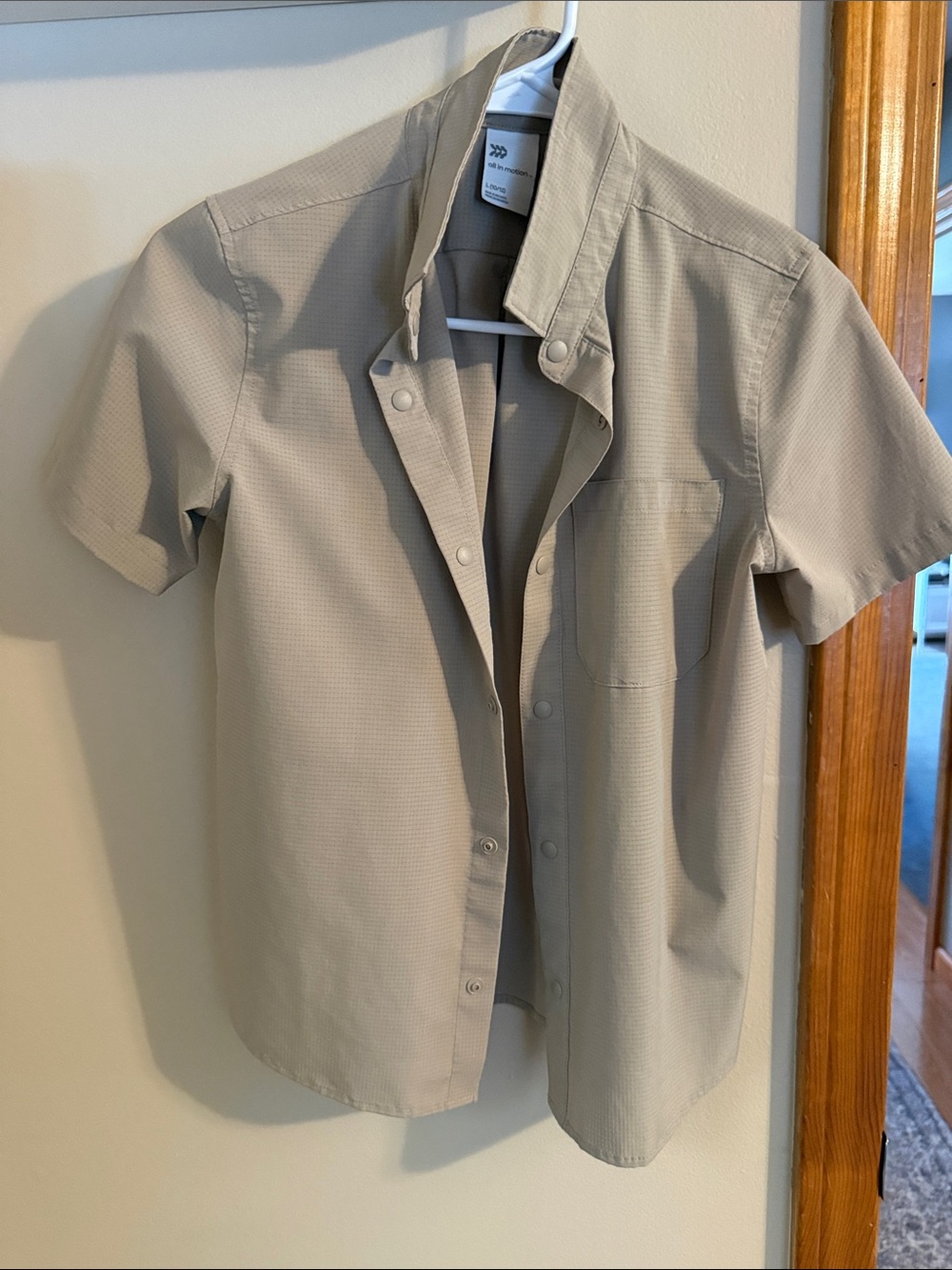all in motion Beige Short-Sleeve Button-Down Casual Shirt